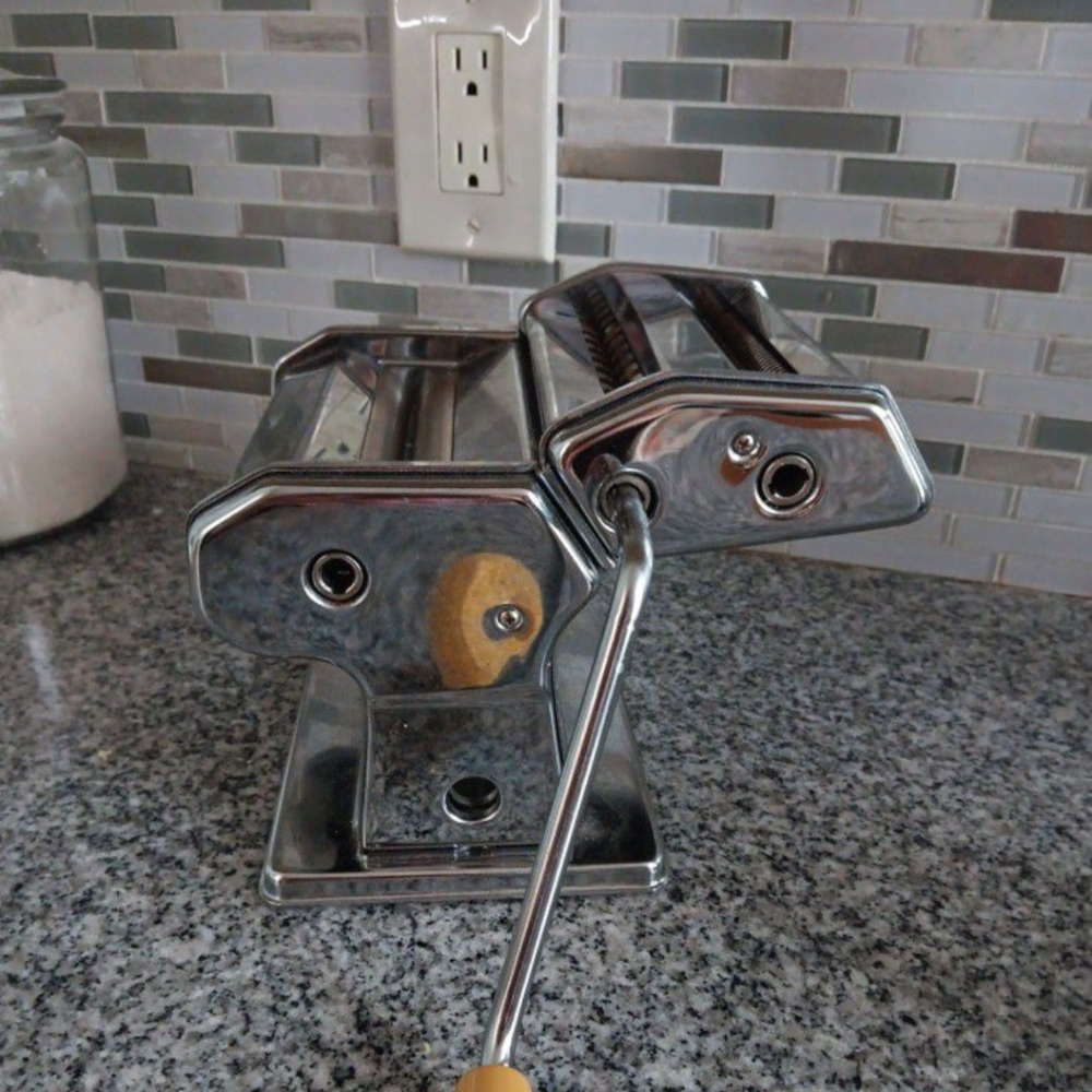 Pasta Queen Pasta Maker